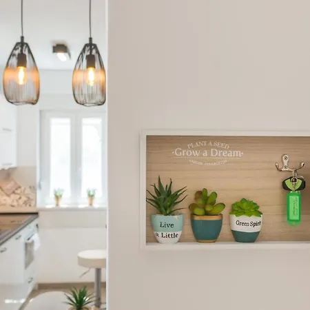 Апартаменты New, Private Heated Swimming Pool, Free Parking, Centar *