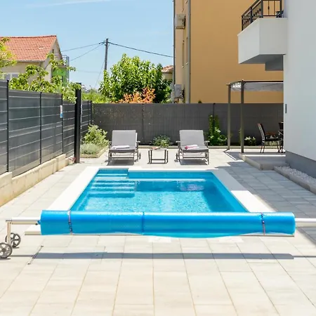 New, Private Heated Swimming Pool, Free Parking, Centar *