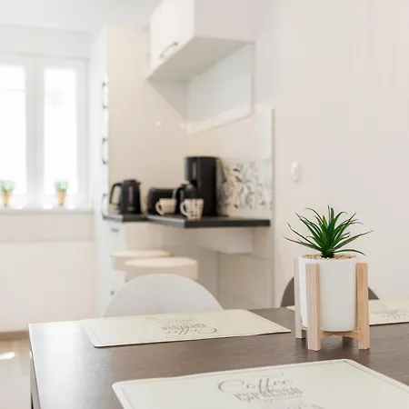 New, Private Heated Swimming Pool, Free Parking, Centar Трогир