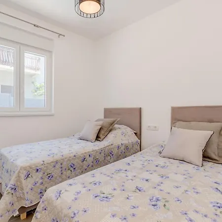 New, Private Heated Swimming Pool, Free Parking, Centar *