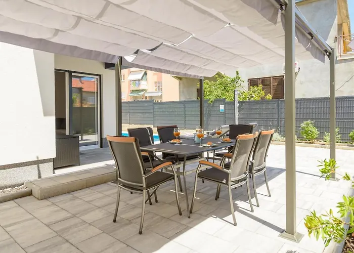 New, Private Heated Swimming Pool, Free Parking, Centar *